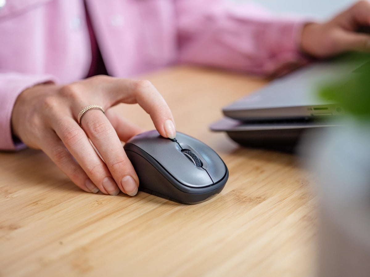 Trust Nito Ergonomic Wireless Mouse with Thumb Rest, 6 Buttons