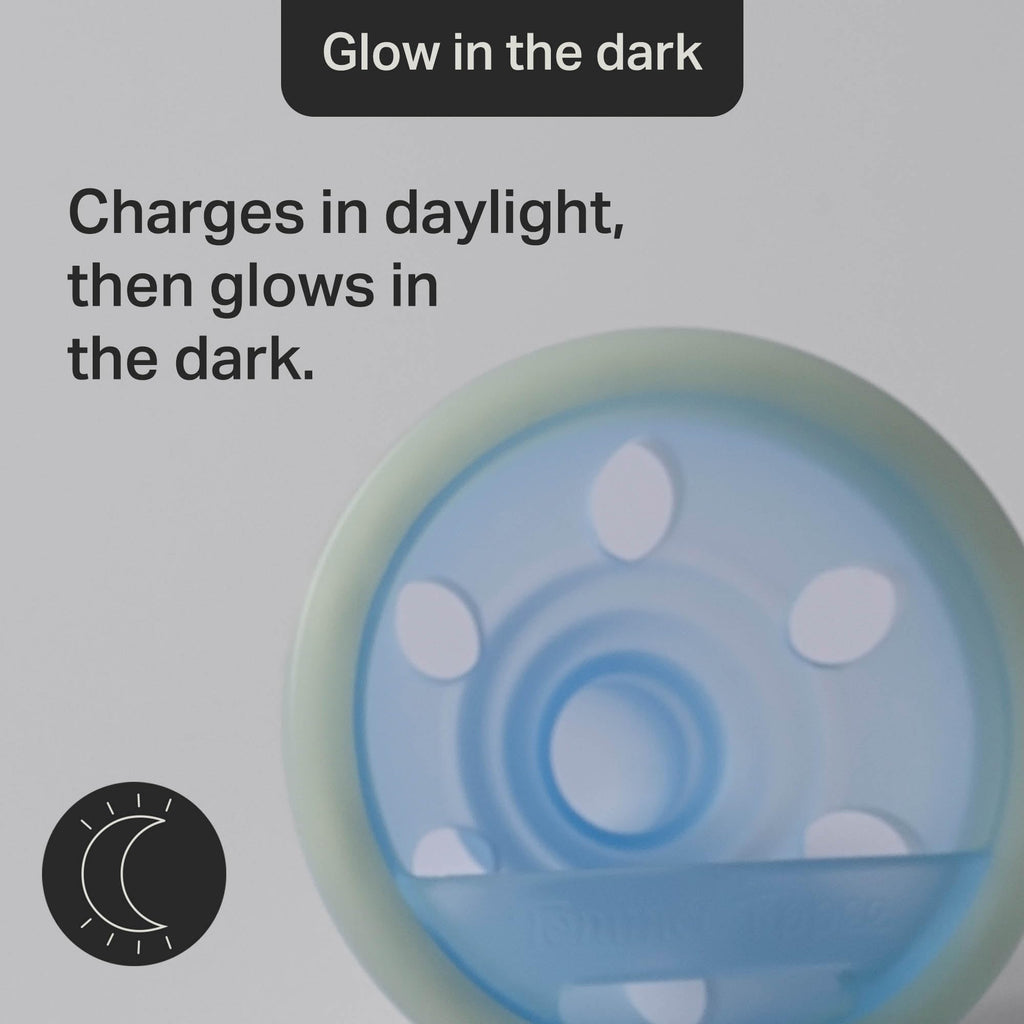 Tommee Tippee NightGlow Dummy Orthodontic 6-18m Pack of 4