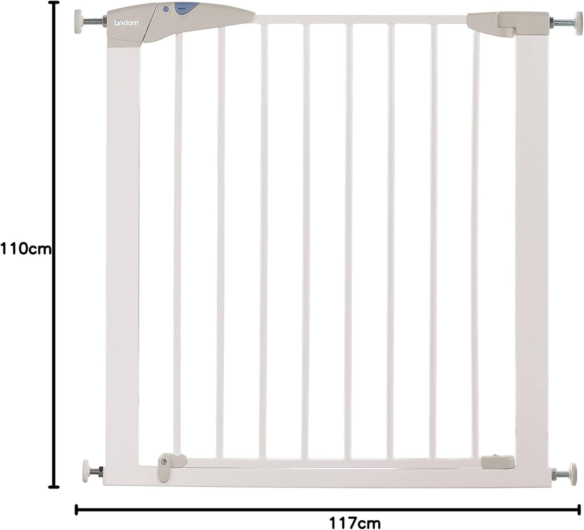 Munchkin Baby & Toddler Safety Gate with Automatic Closure | Easy Install. | 76-82cm | White