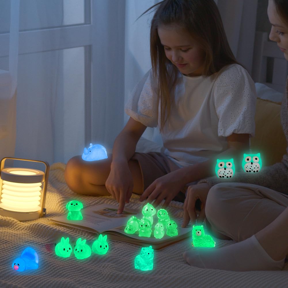 DIYDEC 24pcs Luminous Christmas Mini Resin Tree Figures Toys