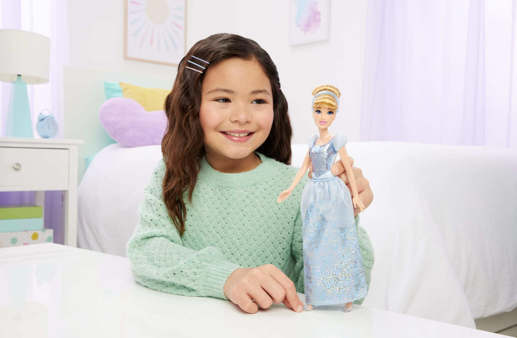 Mattel Disney Princess Merida Fashion Doll in Signature Look