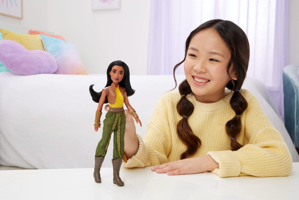 Mattel Disney Princess Merida Fashion Doll in Signature Look