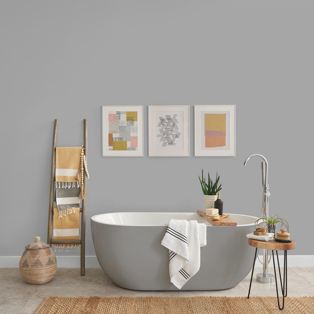 Johnstone's - Bathroom Wall & Ceiling Paint - Pure Brilliant White - 2.5L