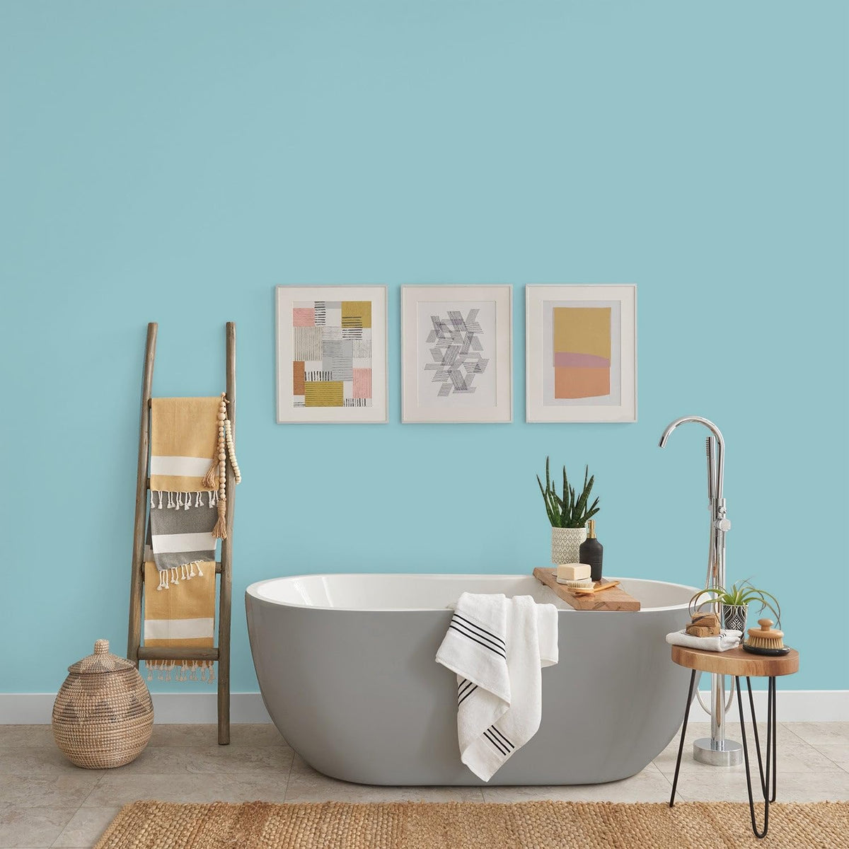 Johnstone's - Bathroom Wall & Ceiling Paint - Pure Brilliant White - 2.5L
