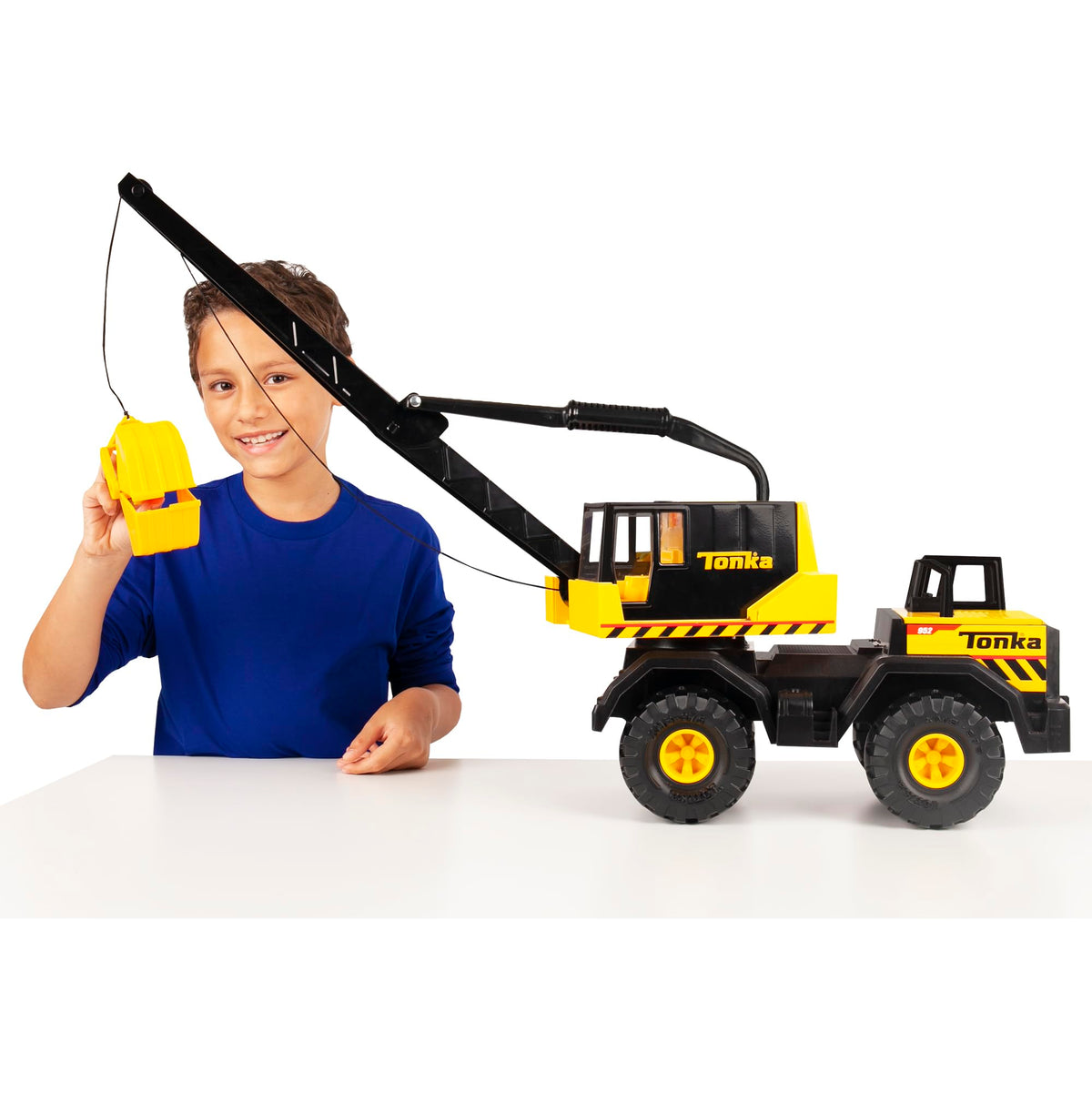 Tonka Steel Classics 4x4 Pickup Truck - Made with Steel & Sturdy Plastic, Yellow Toy Construction Truck, Boys and Girls, Kids, Toddlers, Ages 3+