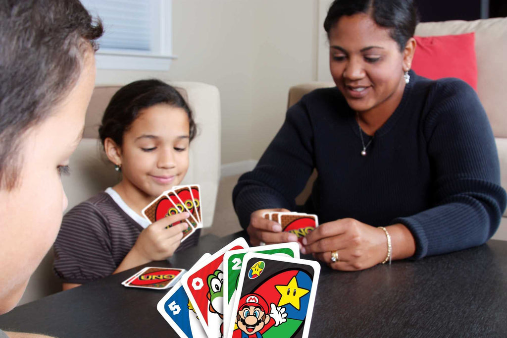 Mattel Games UNO Minecraft Card Game with Storage Tin,Ages 7+