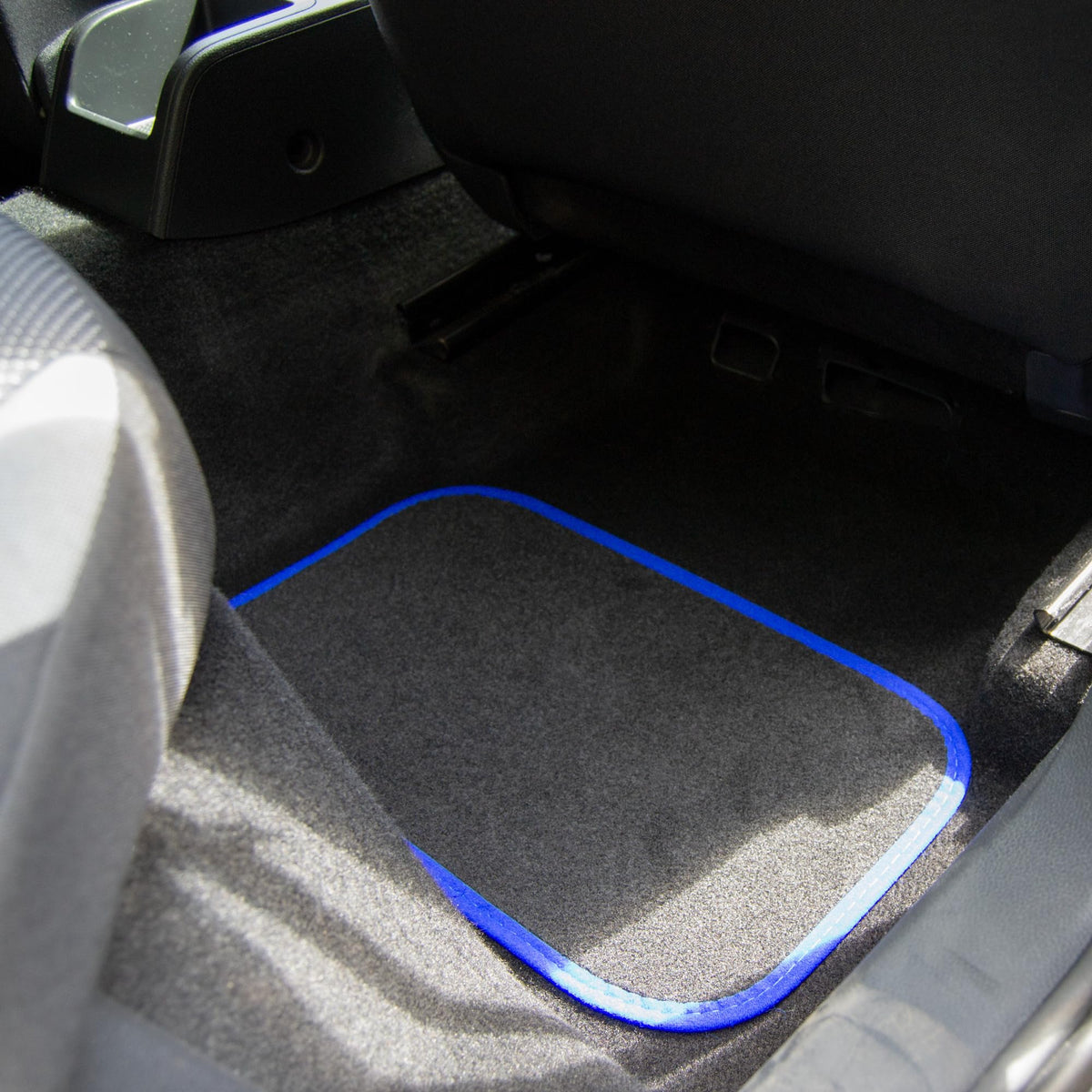 Sakura SS5308 Universal Car Mat Set, Lime