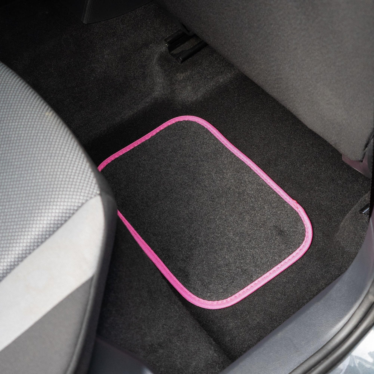 Sakura SS5308 Universal Car Mat Set, Lime