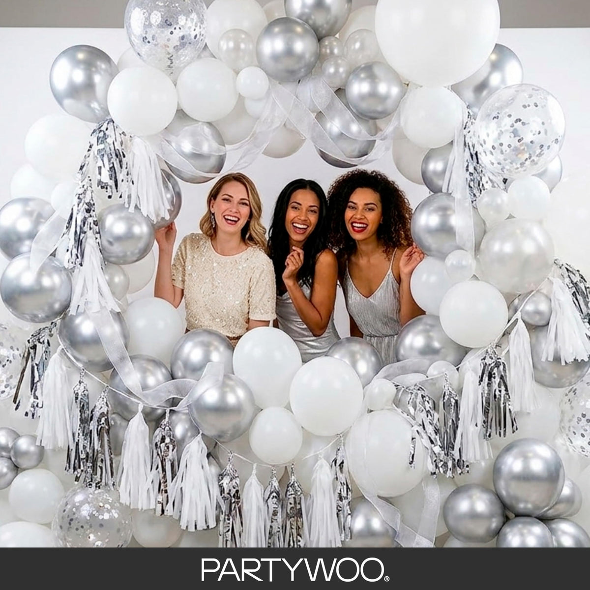 PartyWoo Light Blue Balloons 101pcs Baby Pastel Sky Aqua Blue Color 12 Inch