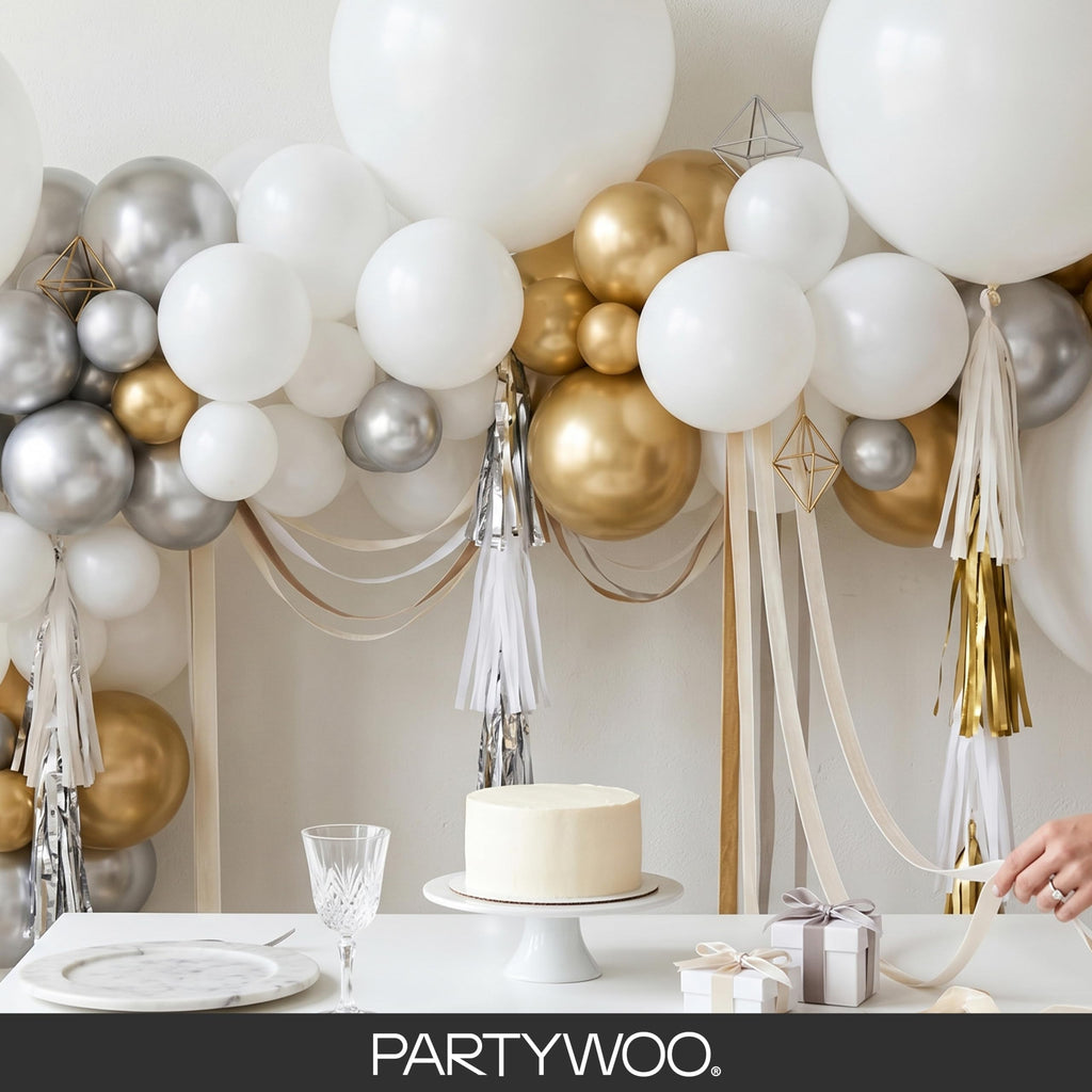 PartyWoo Light Blue Balloons 101pcs Baby Pastel Sky Aqua Blue Color 12 Inch